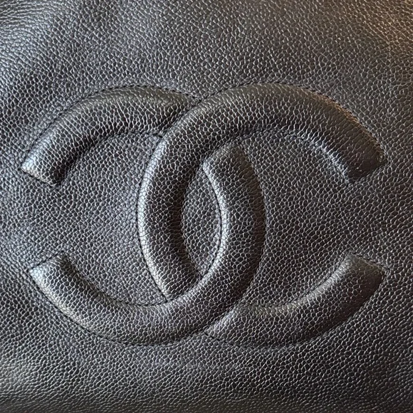 Chanel Caviar Dome Tote - Picture 3 of 17